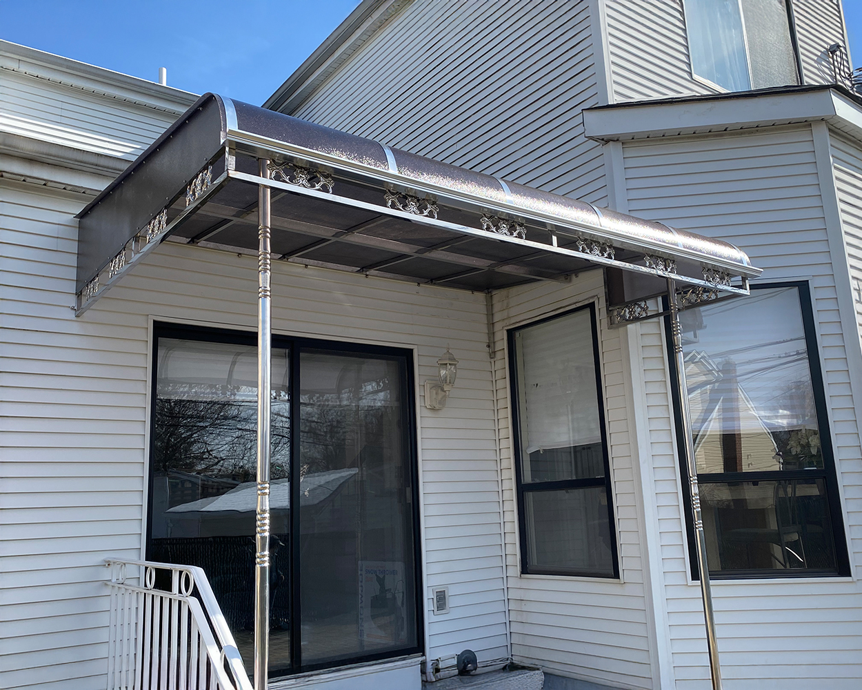 Powder-Coated Aluminum Frame Door & Window Awning with UV Polycarbonate Canopy (Modern/Arched Styles)