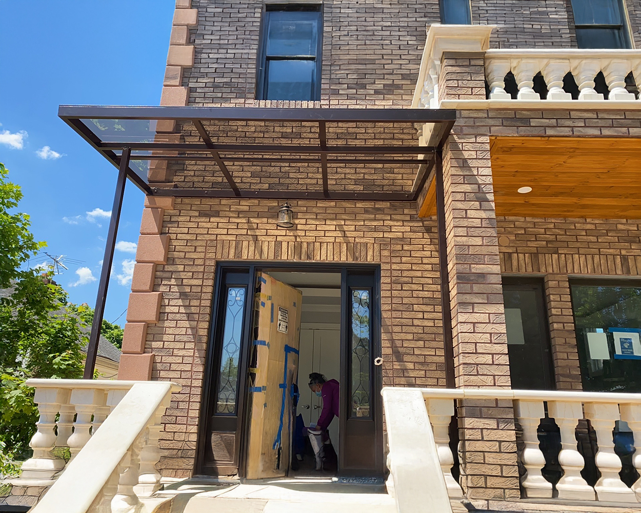 Decorative Powder-Coated Aluminum Door & Window Awning Canopy with UV Polycarbonate Roof Panel