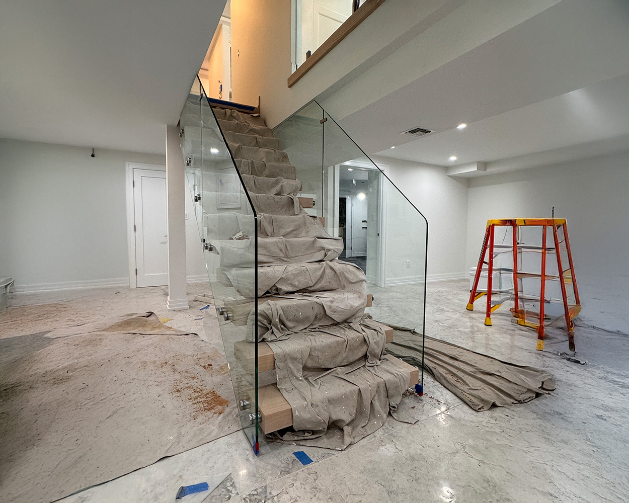 Modern Glass Stair Railing & Balcony Guardrail System (Tempered Glass + Stainless / Powder-Coated Hardware)