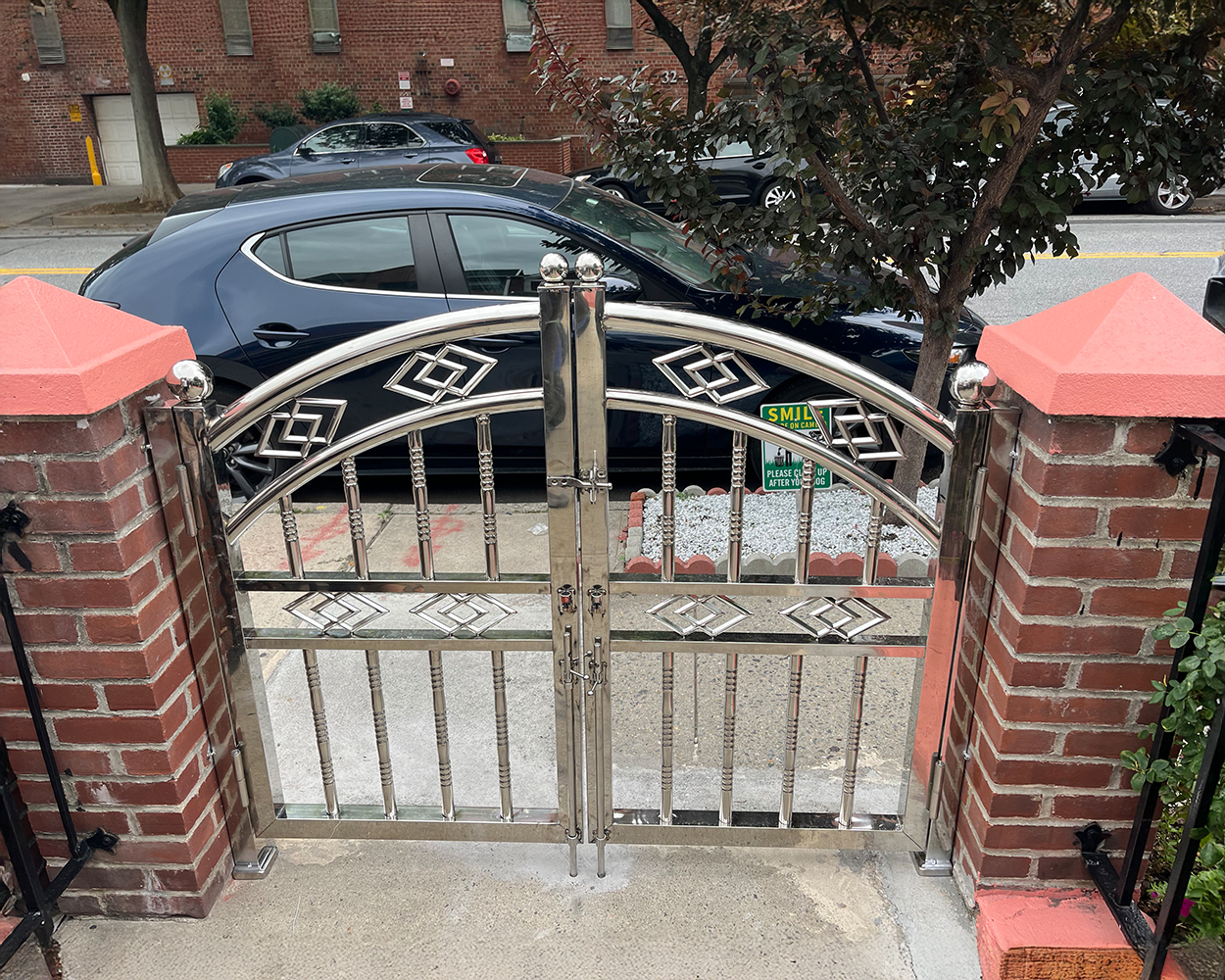 Urban Crest Stainless Steel Walk Gate